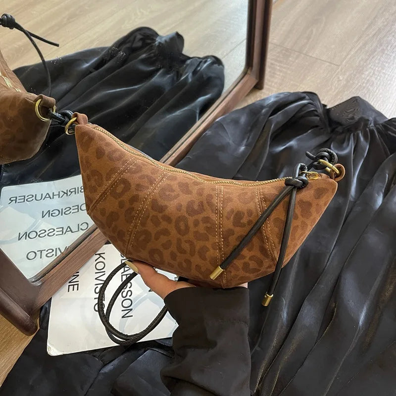 Croissant Shape Crossbody Bag for Women – Casual Shoulder Bag