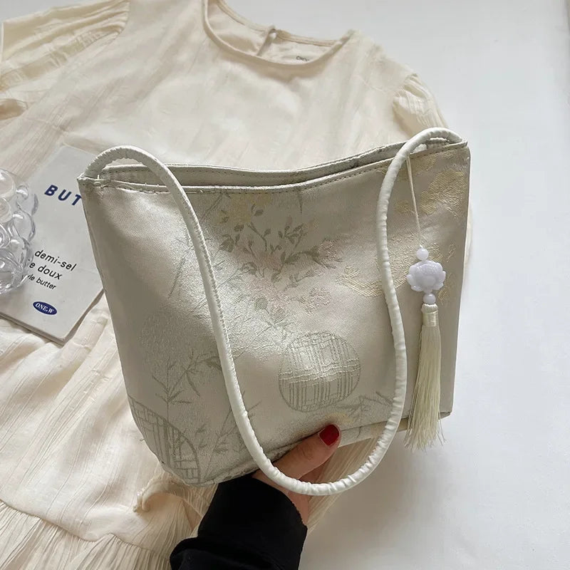 Chinese Style Small Shoulder Bags Women Luxury Designer Fine Embroidery Ladies Handbags Trendy