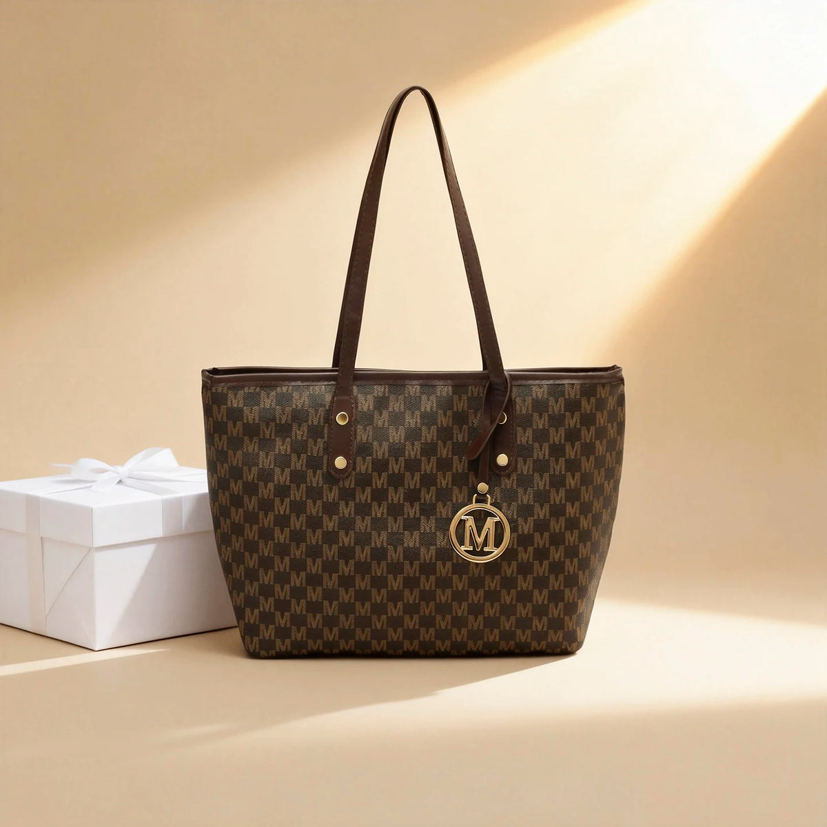 Tote Bag M Letter Print Pu Gold Pendant Decoration Zipper Large Capacity Water Resistant Shoulder