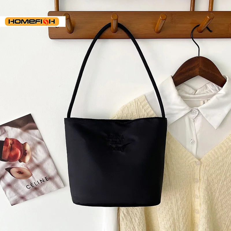 Embroidered Nylon Bucket Bag Japanese Style Commuter Single Shoulder Bag