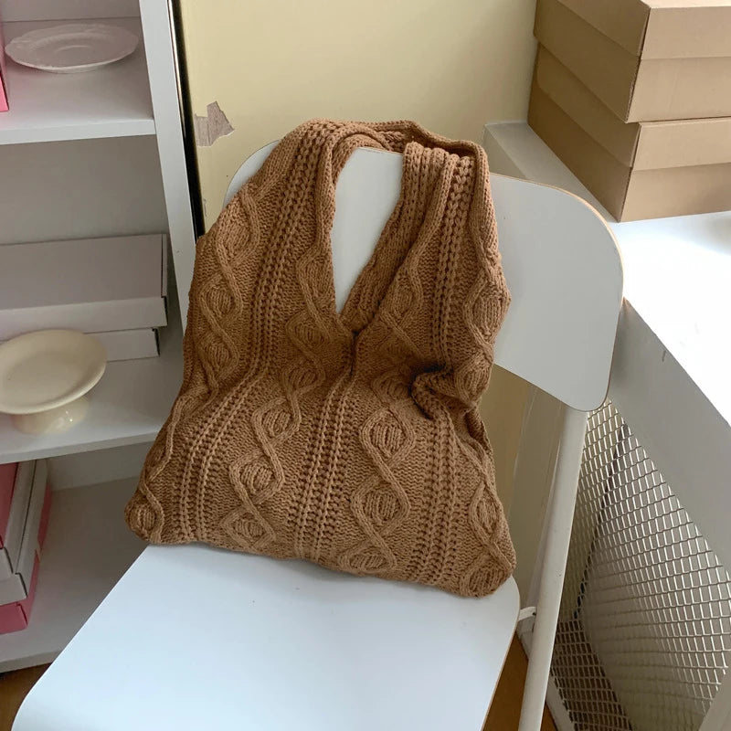 Knitted Tote Bag – Large Vintage Cable-Knit Shoulder Shopper for Women
