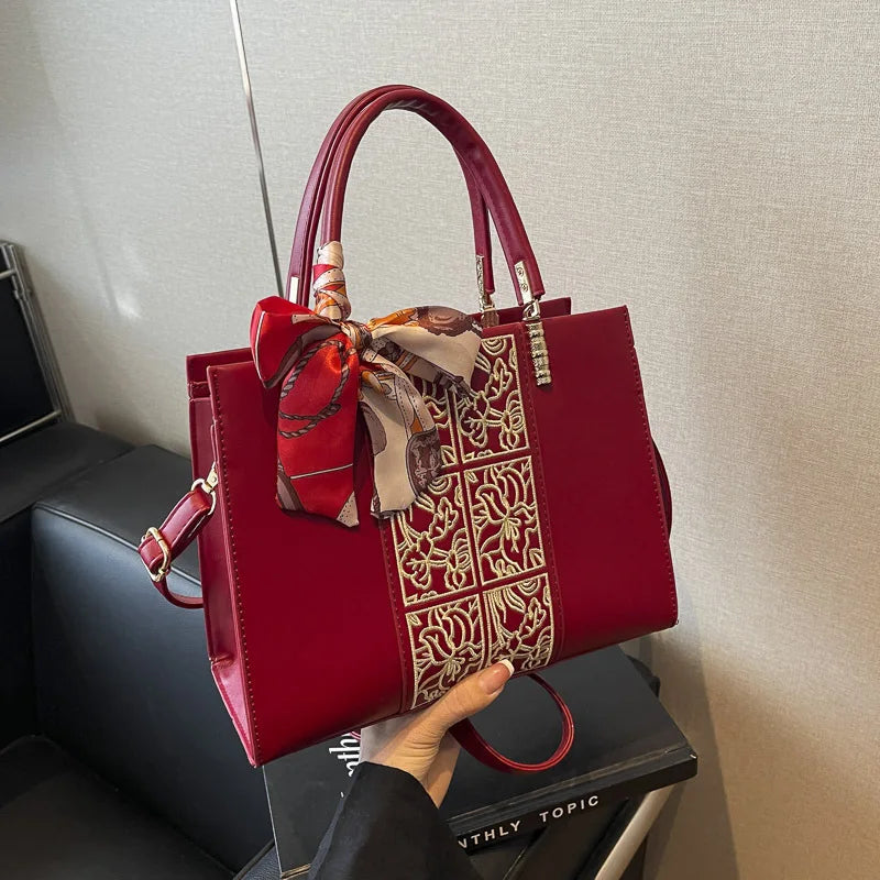 Embroidered Wedding Bag Large Capacity Crossbody Bags Woman Shoulder Purse Handbags Designer Women