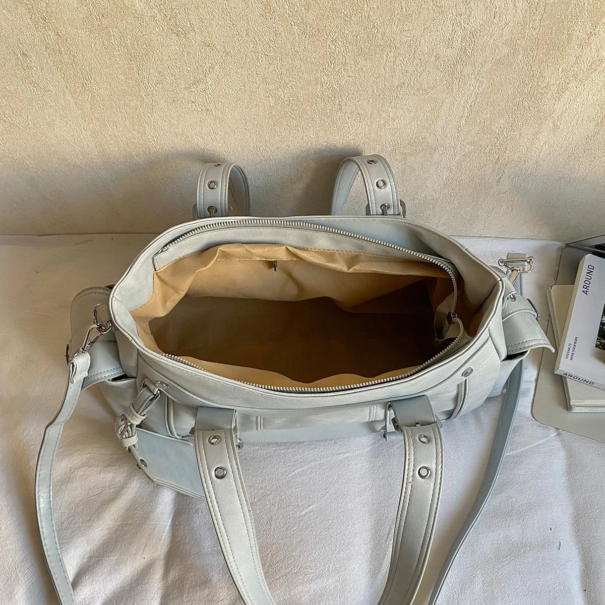 Commute Y2k Women Tote Bag Soft Pu Leather Metal Shoulder Large Capacity Multi Pocket Handbag