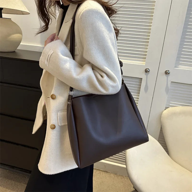 Leather Bucket Tote Bag – Women's Crossbody Shoulder Bag