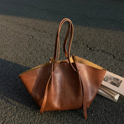 Vintage Tote Bag Delicate Quilting Base Studs Detachable Pouch Large Capacity Magnetic Snap Pu