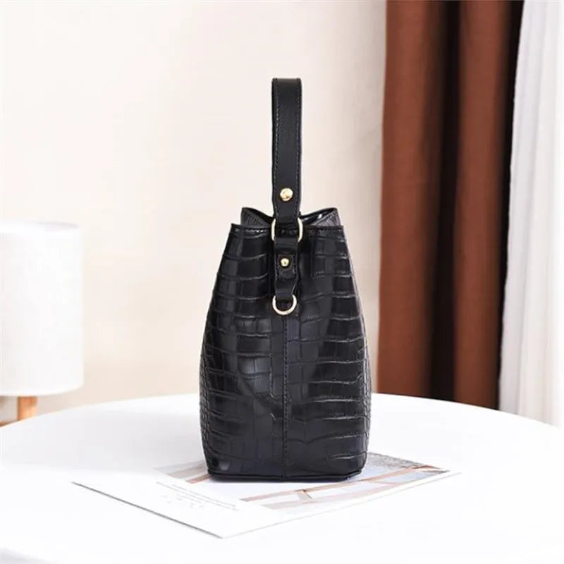 Crocodile Leather Bucket Bag – Large Capacity Shoulder & Crossbody Tote