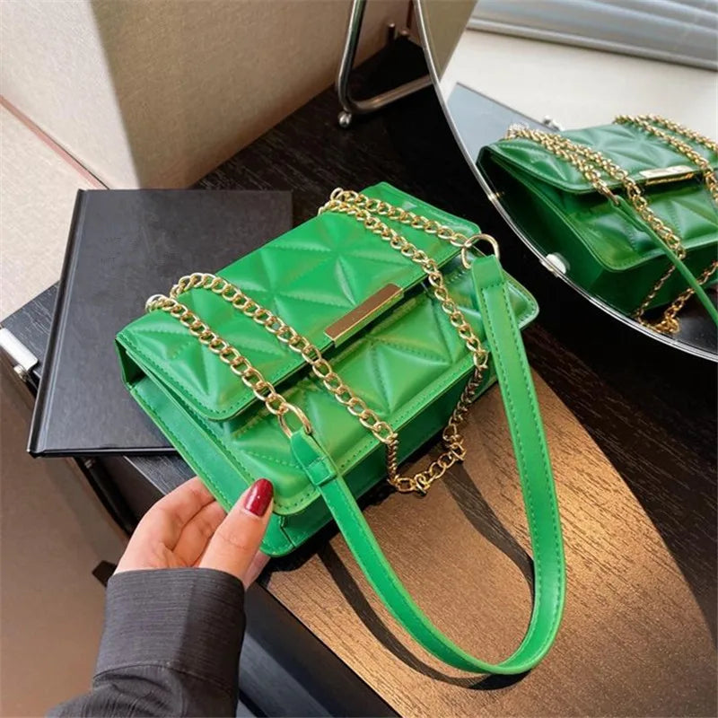 Quilted Chain Crossbody Bag – Small Square Shoulder Purse