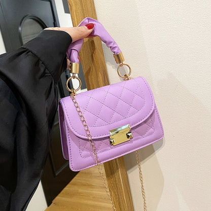 Women's Quilted Crossbody Bag with Gold Chain Strap – Mini Shoulder Purse