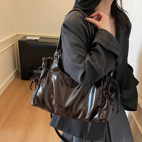 Retro-Styled Grand Smooth Pu Women S Shoulder Bag - Multi-Pocket Large-Capacity Adjustable Strap