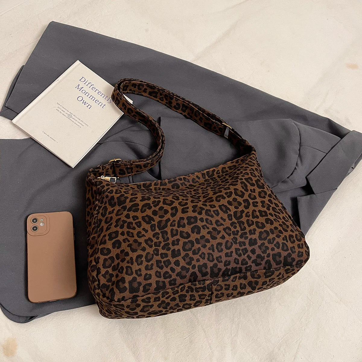Trendy Casual Soft Textile Women S Shoulder Bag Large Capacity Leopard Print Female Retro Crossbody