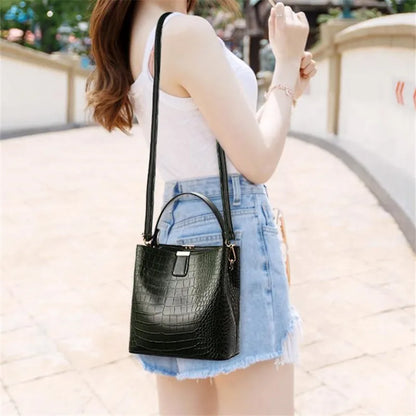 Crocodile Leather Bucket Bag – Large Capacity Shoulder & Crossbody Tote