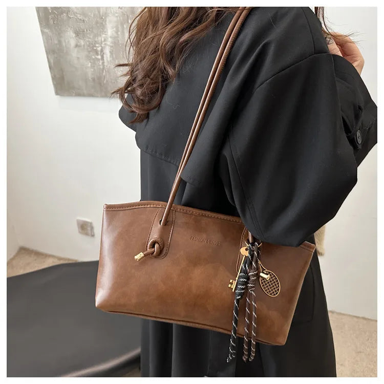 Vintage Leather Shoulder Bag – Large Capacity Women's Handbag