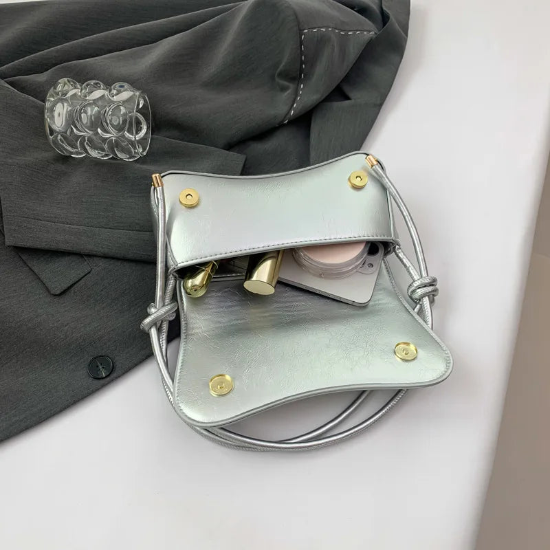 Crossbody Shoulder Bag for Women – Chic Mini Baguette Handbag