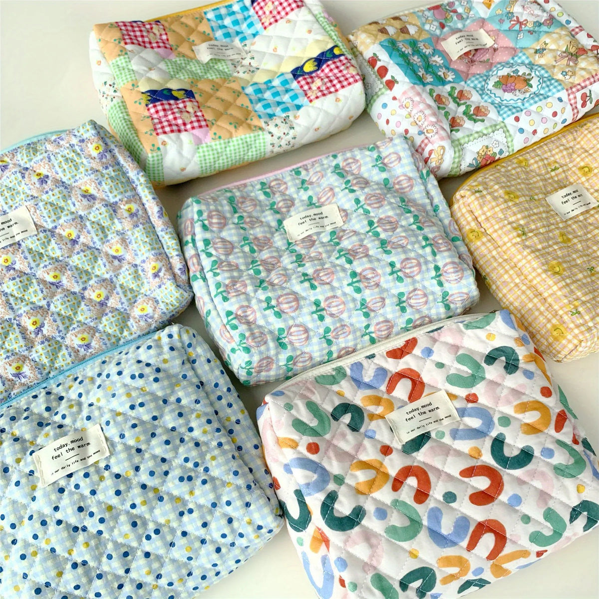Colorful Aesthetic Makeup Bag – Quilted Zipper Cosmetic Pouch