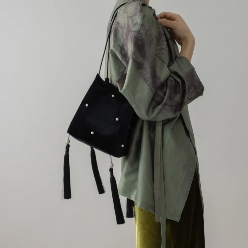 Black Velvet Shoulder Bags Women Vintage Tassel Creativity Pearl Stylish Bucket Tote Bag Elegant