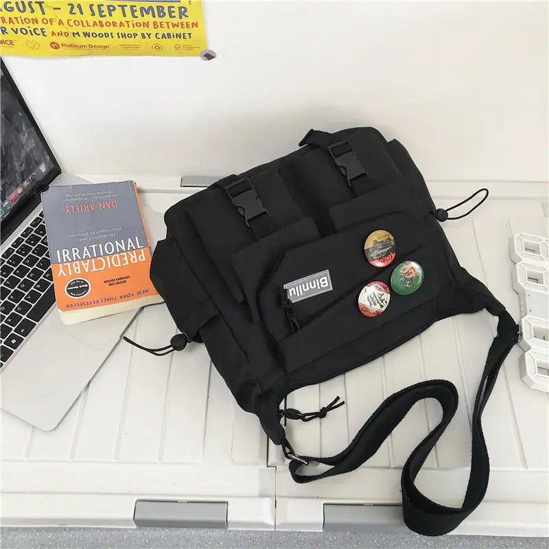 Waterproof Canvas Messenger Bag – Multi-Pocket Crossbody