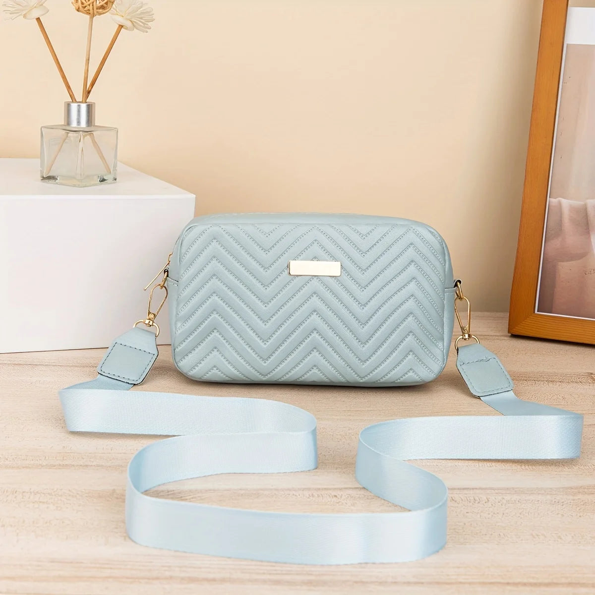 Quilted Crossbody Bag – Mini PU Leather Shoulder & Phone Purse