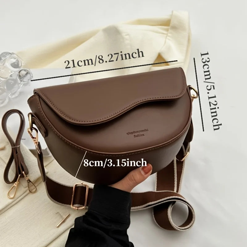 Minimalist Saddle Crossbody Bag – Wide Strap Shoulder Purse