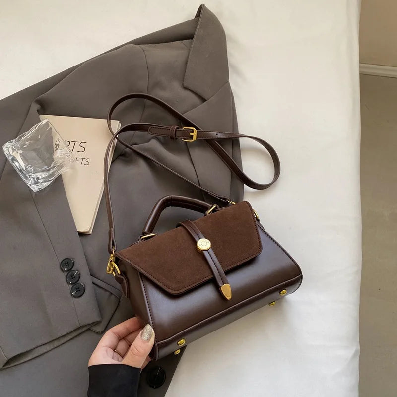 Elegant Faux Handbag Adjustable Strap Golden-Tone Hardware Flap Closure - Trendy Commuting Hobo