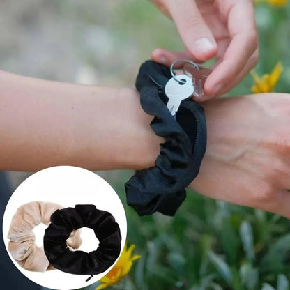 Zipper Scrunchie Coin Purse – Wristband Pouch for Running & Travel