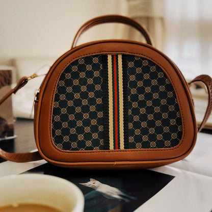 Retro Messenger Bag Women Simple Vegan Leather Purse Classic Style Shoulder Bag