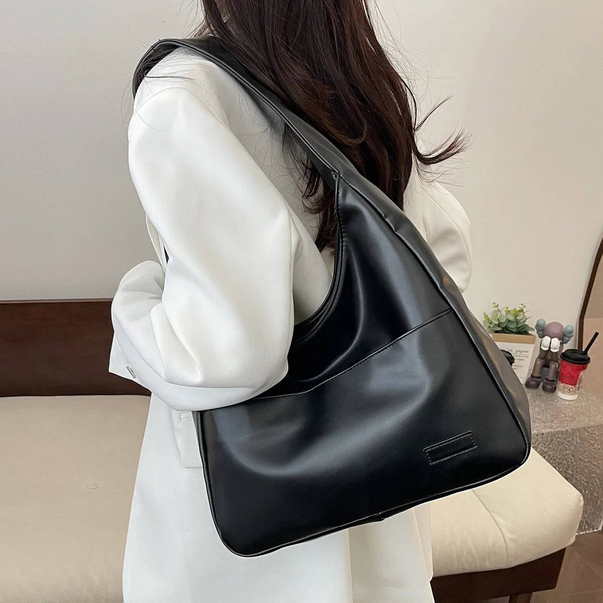 Large Capacity Tote Bag Trendy Simple Versatile Handbag Women S Shoulder Bags Commuting Fitness