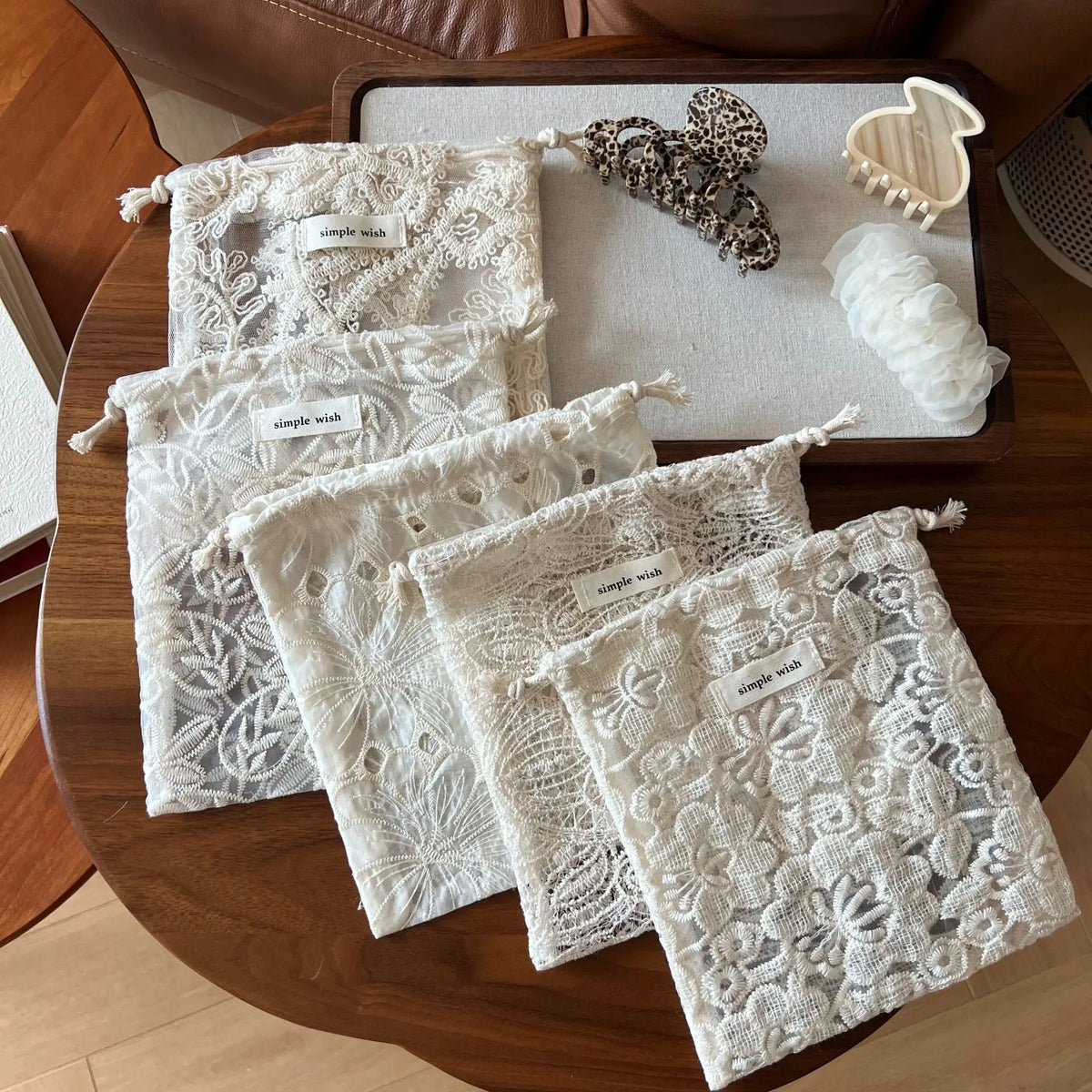 Retro Lace Storage Pouch Apricot Lace-Cutout Embroidered Multi-Purpose Organizer Hair Accessories