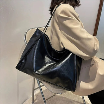 Large Leather Tote Bag for Women – Soft Shoulder Bag for Work & Travel