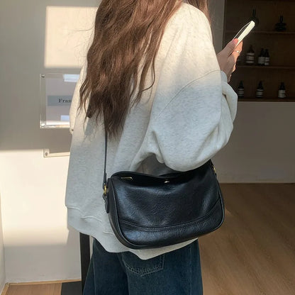 This Retro Single-Shoulder Underarm Bag Is Versatile Crossbody Dumpling Ladies