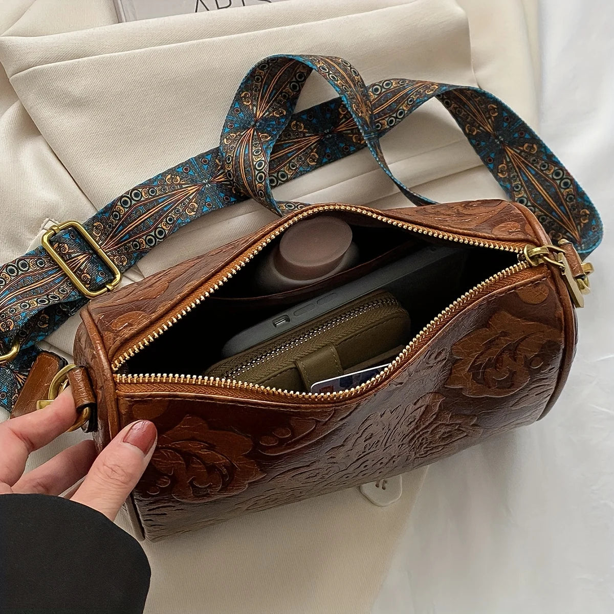 Retro Embossed Flower Leather Shoulder Bag Classic Cylinder Crossbody Bag Women Daily Use Party Work
