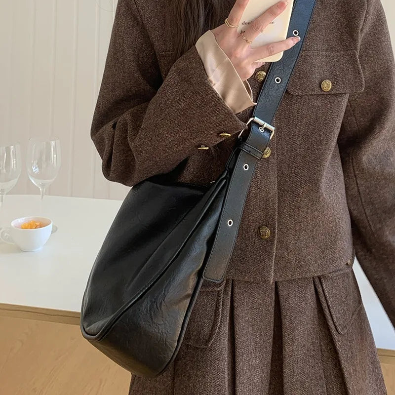 Women Retro Leisure Commuting Student Class Large Capacity Shoulder Bag Tote