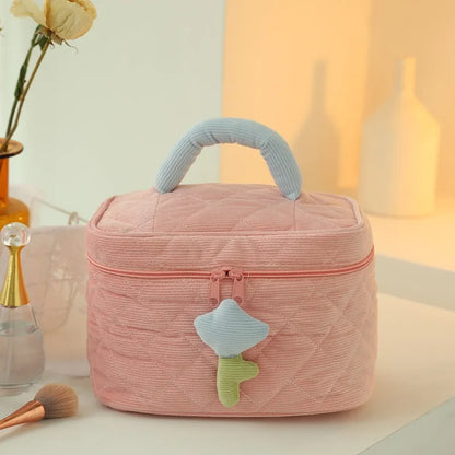 Quilted Makeup Bag with Padded Handle – Large Capacity Cosmetic Organizer