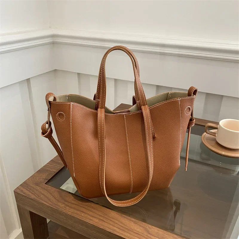 Stylish Casual Tote Bag Large Capacity Pu Leather Handbag Women Wing Bag Commuting Shoulder Armpit