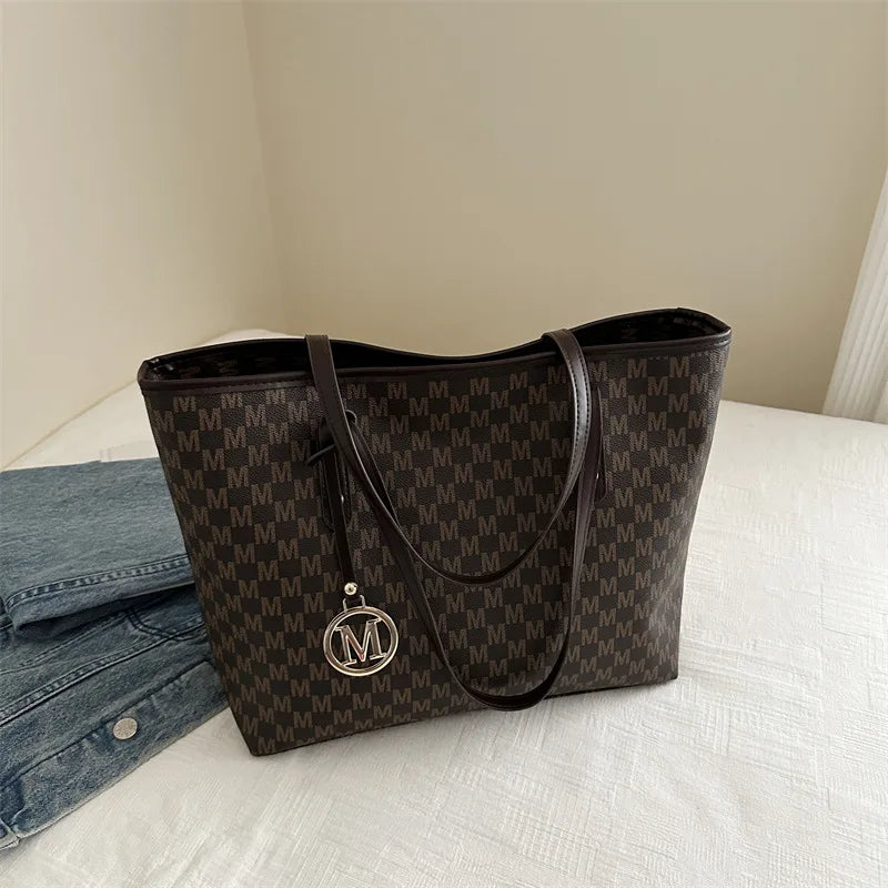 Stylish Tote Bag Vintage Handbag Large Underarm Shoulder Bag Women Suitable Daily Use