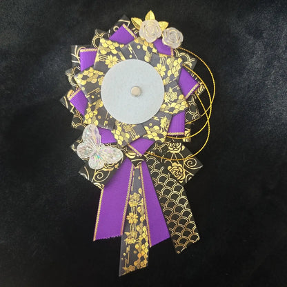 Itabag Ribbon Flower Badge Stand – Anime Pin Display Decoration