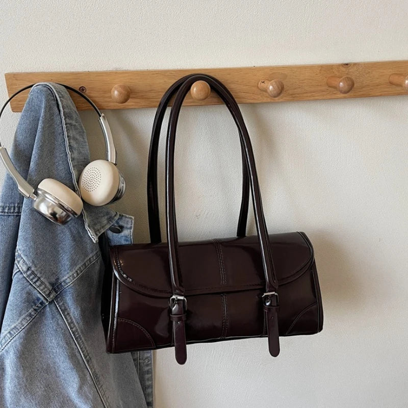 Retro Oil Wax Leather Shoulder Bag for Women