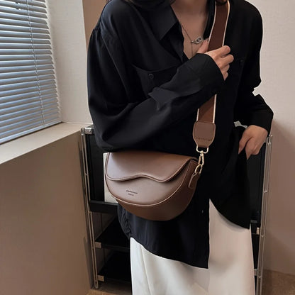 Crossbody Saddle Bag – Minimalist Vegan Leather Shoulder Purse