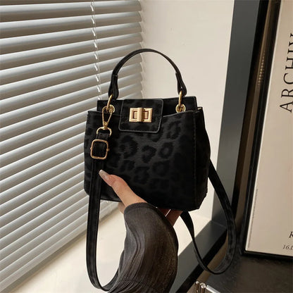 Stylish Banquet Leopard Print Crossbody Bag Vintage Chic Tote Retro Buckle Handbag Underarm Shoulder