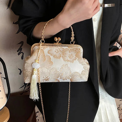 Chinese Style Embroidered Shoulder Bag Elegant Handbag Retro Small Square Wedding Party Luxury