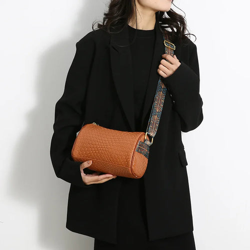 Single Shoulder Armpit Bag Stylish Woven Woman Retro Simple Versatile Commuter Large-Capacity