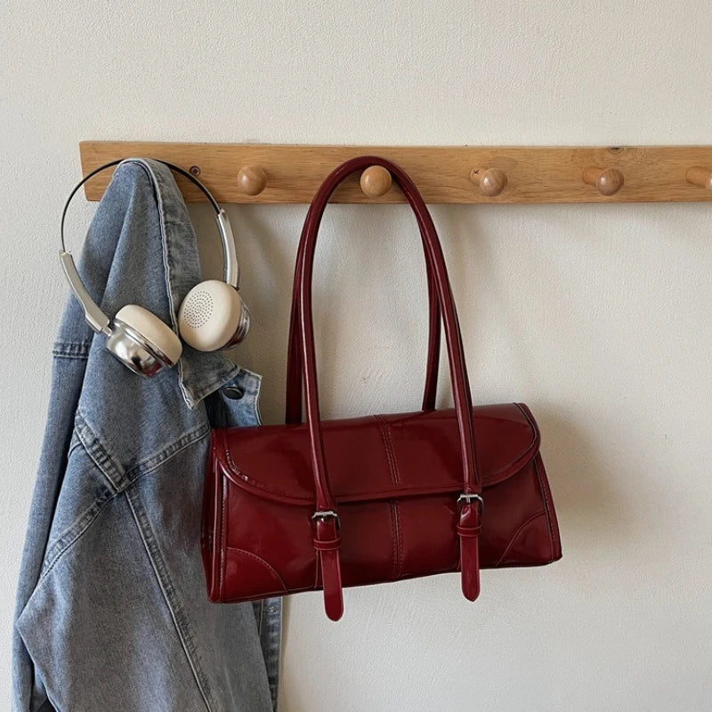Retro Oil Wax Leather Shoulder Bag for Women