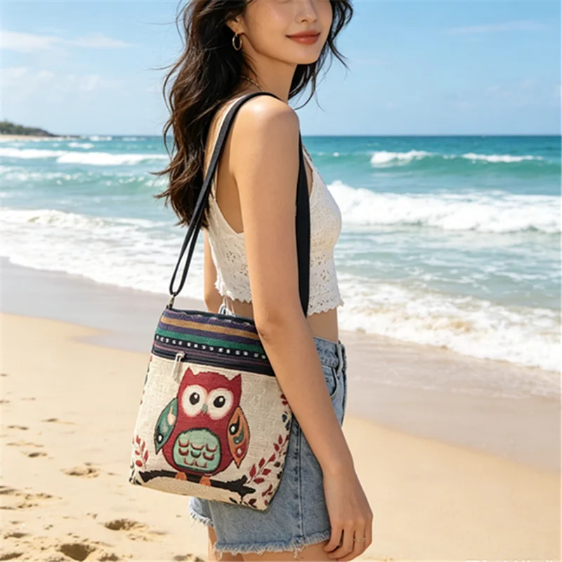 Bohemian Canvas Crossbody Bag – Ethnic Print Zipper Purse