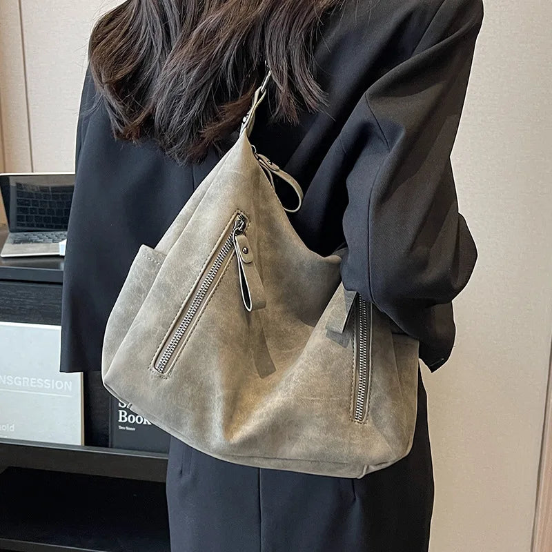 Soft Leather Hobo Bag – Multi-Zipper Shoulder & Crossbody Tote