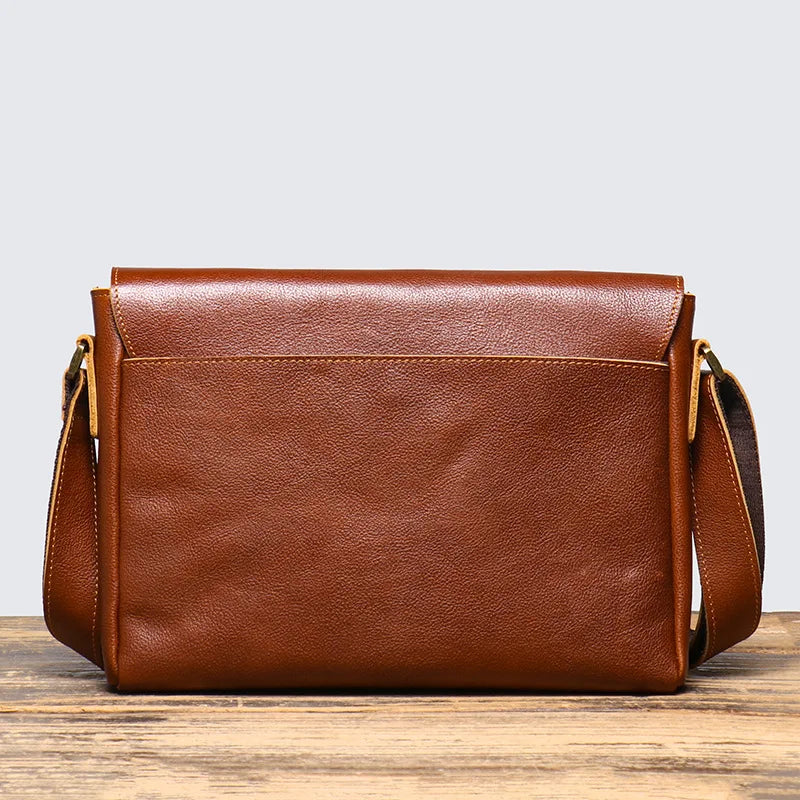 Handcrafted Retro Men S Crossbody Bag Men S Vegetable-Tanned Leather Single-Shoulder Genuine Women