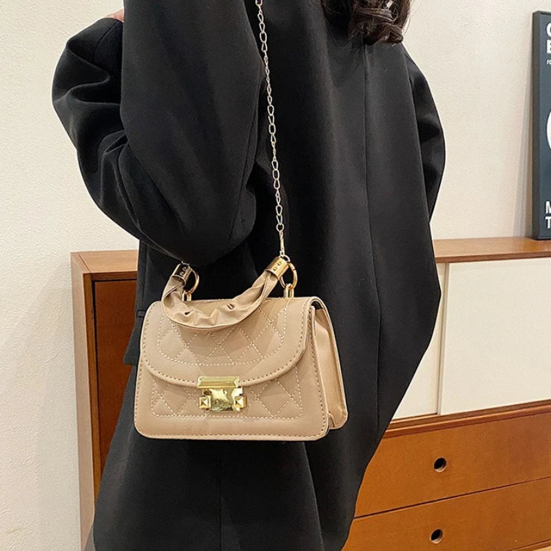 Women's Quilted Crossbody Bag with Gold Chain Strap – Mini Shoulder Purse