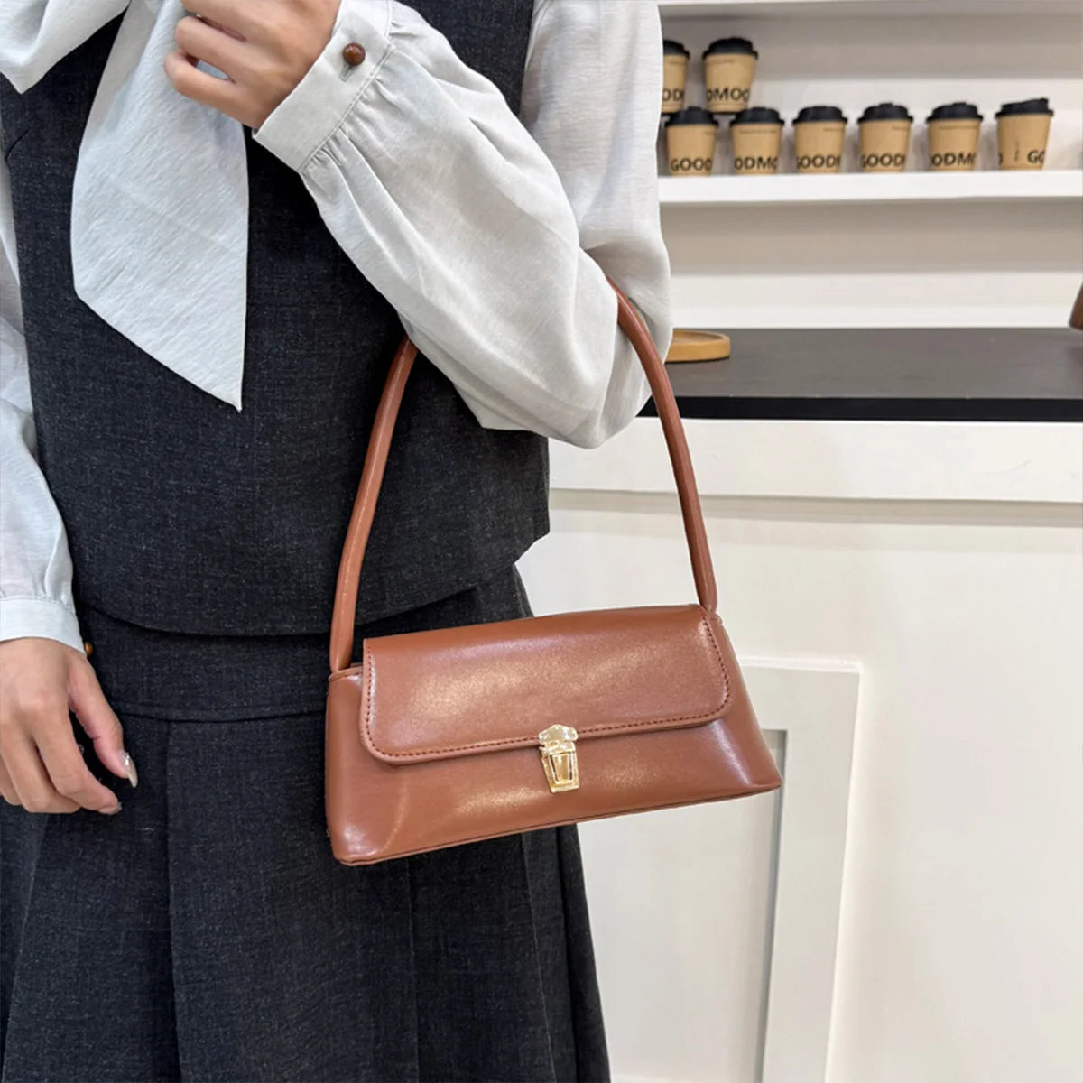 Vintage Glossy Shoulder Bag Leather Texture Gold Buckle Lightweight Large Capacity Pu Water