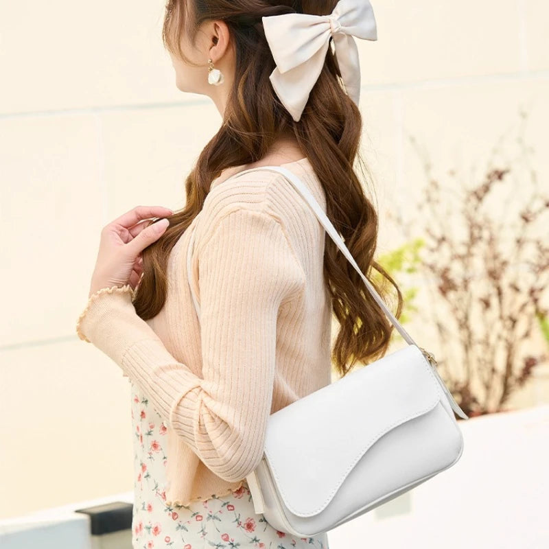 Lightweight Flap Shoulder Bag Vintage-Inspired Faux Leather Crossbody Purse Casual Outings Work