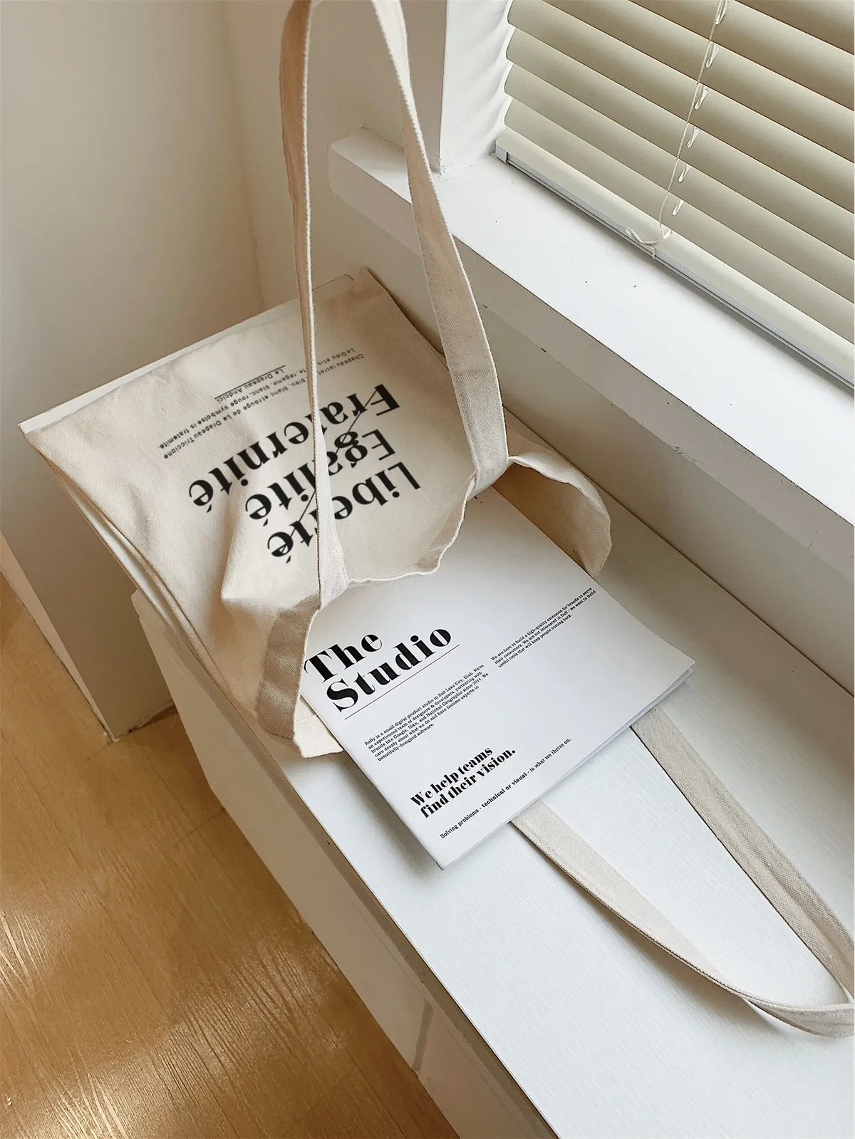 Casual Fashionable Letter Printed Canvas Handbag Large Capacity Single Shoulder Shopping Bag