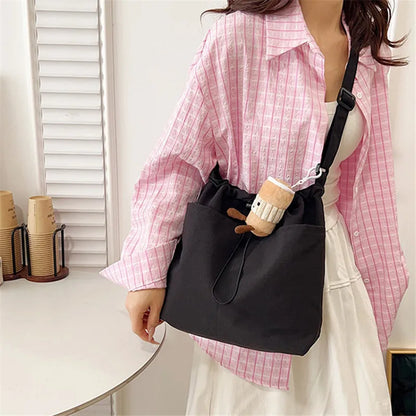 Waterproof Nylon Drawstring Bucket Bag – Pleated Crossbody Shoulder Bag