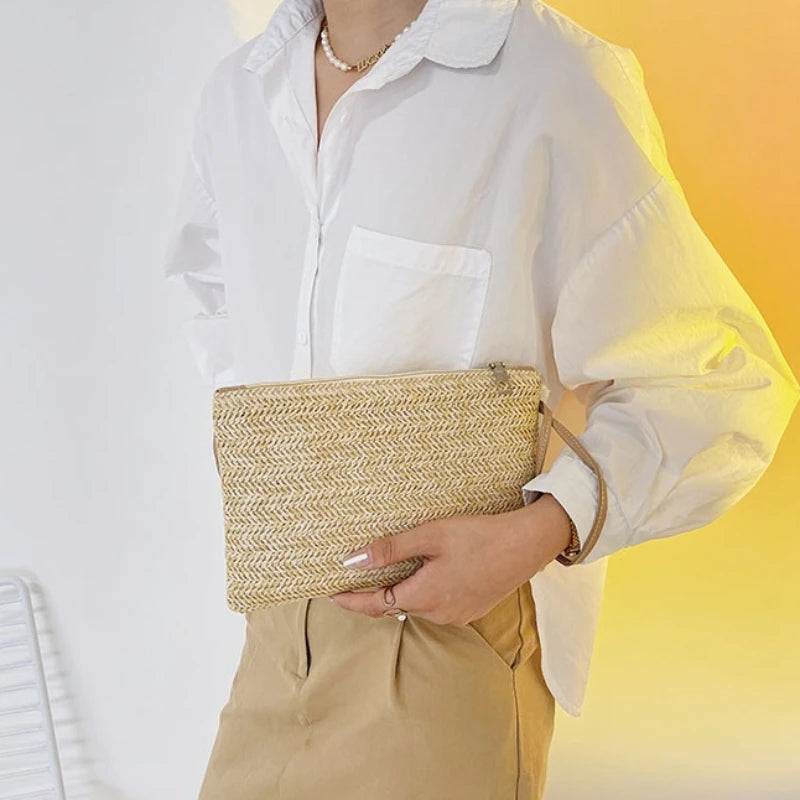 Straw Woven Clutch Bag – Minimalist Boho Wristlet for Women